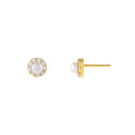 Pearl Daisy Studs